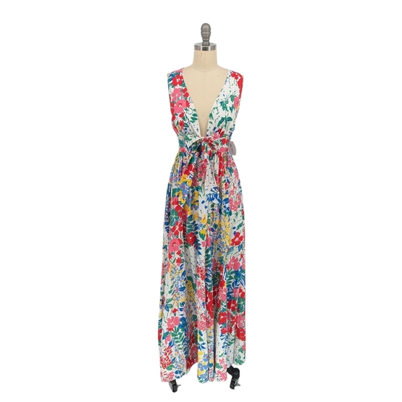 01578 NEW Aakaa Floral Maxi Dress White Red Size Small open back cottagecore - Picture 1 of 9
